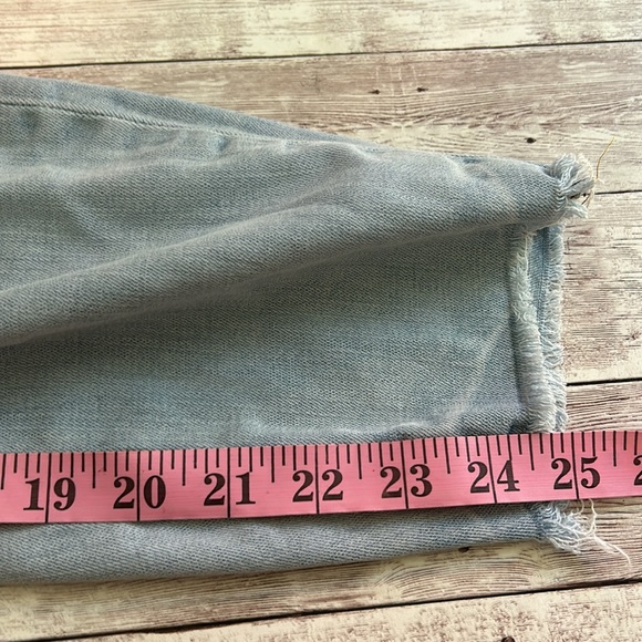 Good American Light Wash Good Legs High Rise Raw Hem Skinny Jeans - Picture 9 of 12